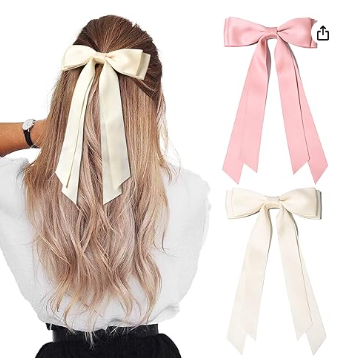 Descubre la magia de los lazos de satén sedoso para el cabello de Aileam. Estos accesorios, en tonos beige y rosa, realzan tu cola de caballo con elegancia y versatilidad. Con una calificación de 4.7 sobre 5 estrellas y más de 1,000 compras el mes pasado, experimenta la suavidad del satén y la firmeza de los clips de metal, creando peinados que destacan en cualquier ocasión.