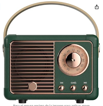 Sumérgete en la nostalgia con el Dosmix Altavoz Bluetooth Retro. Este mini altavoz inalámbrico combina la última tecnología con un encantador estilo antiguo. Perfecto para la cocina, el escritorio o la oficina, este accesorio no solo ofrece un sonido excepcional, sino que también añade un toque vintage a tu espacio. Descubre la fusión perfecta entre lo moderno y lo clásico.