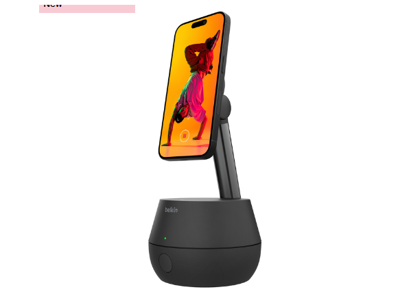 Descubre el truco revolucionario para creadores de contenido con el Belkin Auto-Tracking Stand Pro. Más que un simple soporte MagSafe, este dispositivo se convierte en tu propio camarógrafo personal. Su base giratoria y tecnología DockKit de Apple permiten un seguimiento facial preciso. Desde grabar contenido hasta videollamadas, este soporte se destaca por su versatilidad y elegancia.