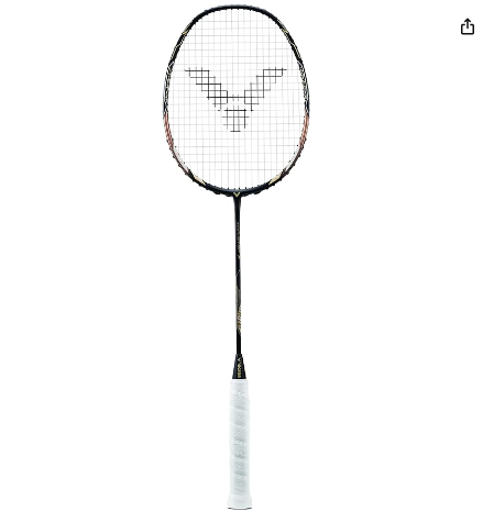 Experimenta la versión mejorada de la raqueta de bádminton Victor TK-F Thruster K Falcon en negro (4UG5) por US$239.95. ¡Potencia sin límites!