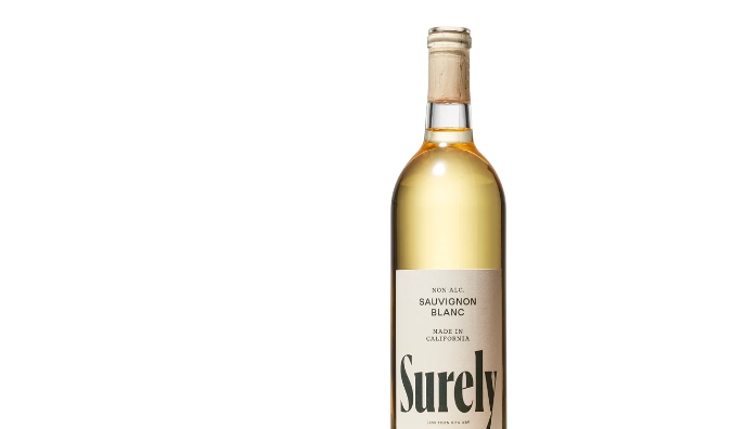 Descubre la autenticidad del crujiente Sauvignon Blanc de Surely, una opción premiada que captura la esencia del vino normal. Con un precio de $25 en Boisson, esta joya californiana satisface los paladares más exigentes y se convierte en la marca preferida para aquellos que buscan una experiencia sin alcohol sin compromisos.

