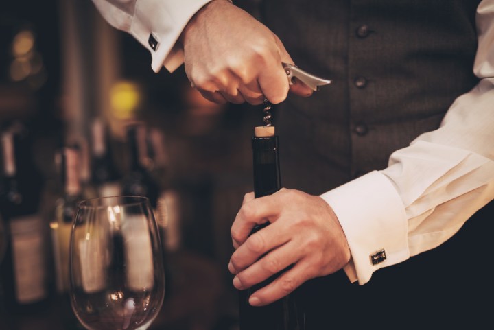 Sofisticación en cada brindis: Abridores de vino 2024. OXO, Rabbit y Ozeri destacan. Encuentra tu herramienta ideal aquí.
