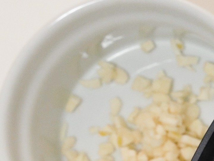 Sumérgete en el universo de las ollas a presión con nuestro detallado artículo SEO, donde evaluamos a fondo 4 modelos destacados. Desde la asequible Instant Pot Rio hasta la lujosa Breville Fast Slow Pro, te guiaremos en la elección perfecta para tu cocina. Aprende cómo estas ollas modernas hacen que cocinar guisos, sopas y más sea rápido y sin complicaciones.