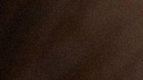 Únete a la revolución del cuidado solar con la crema Supergoop. Su fórmula de consistencia media y su capacidad para resistir agua y sudor la convierten en la opción inigualable.