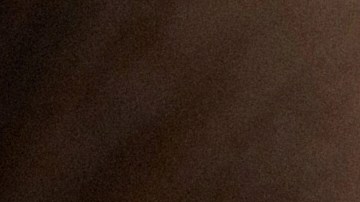 Únete a la revolución del cuidado solar con la crema Supergoop. Su fórmula de consistencia media y su capacidad para resistir agua y sudor la convierten en la opción inigualable.