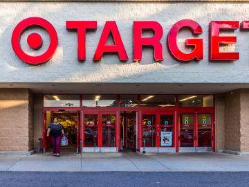 Descubre las ofertas irresistibles de Target para el 1 de enero. Desde smartphones hasta aspiradoras, ahorra hasta un 45% en productos exclusivos. No te pierdas estos descuentos limitados y realiza tus compras en línea hoy mismo.