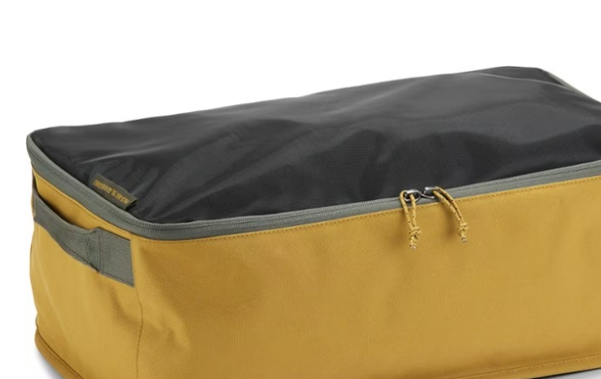 Simplifica tu aventura con el Cubo Ajustable REI, perfecto para empacar. ¡Ahorra un 30% y llévalo por solo $35 en REI!