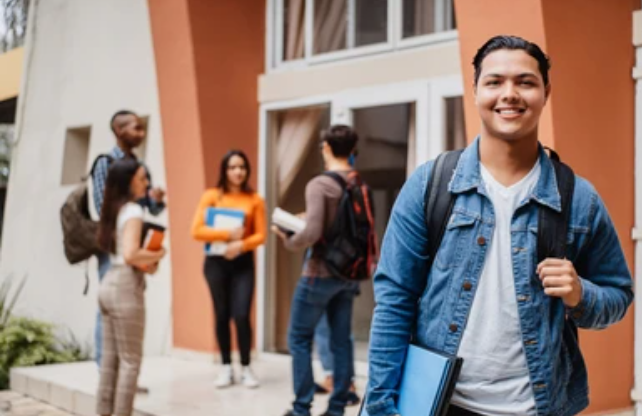 Celebra el Presidents' Day invirtiendo en tu educación con Aprende Institute. Cursos de decoración de fiestas, colorimetría, estética y más con descuentos del 60%. ¡No te pierdas esta oportunidad! de forjar un futuro diferente
