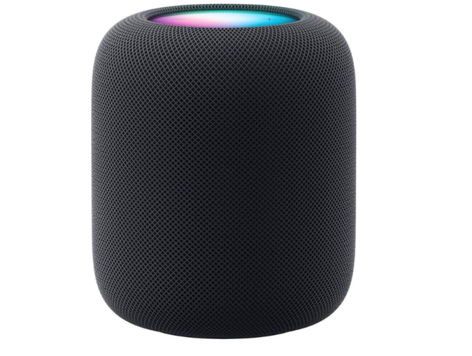 Sumérgete en la perfección sónica con el HomePod de segunda generación de Apple. Este altavoz inteligente no solo es un deleite para los oídos, sino que también cautiva con su diseño refinado y elegante. Descubre cómo menos controladores no significan compromisos, ya que el HomePod de segunda generación ofrece un equilibrio excepcional entre tonos graves, agudos y medios. Con soporte para el estándar Matter, Apple amplía su dominio en el hogar inteligente.

