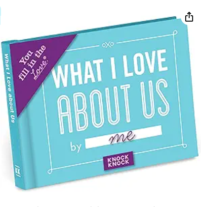 Expresa tu amor de manera única con el libro "Lo que Amo de Nosotros". Completa espacios en blanco con mensajes encantadores y reveladores para fortalecer vuestra conexión.