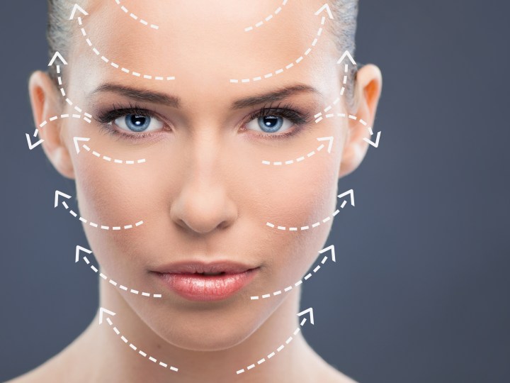 Pure Lift Face: la joya de la corona en tonificación facial. Con tecnología de triple onda y una potencia de 7.300 microamperios, este dispositivo supera las expectativas. Descubre por qué este tratamiento de 10 minutos al día puede ser la clave para deshacerte de la hinchazón, definir contornos y lograr una apariencia rejuvenecida.