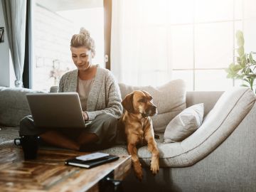 Consigue generar ingresos desde casa de manera sencilla y legal