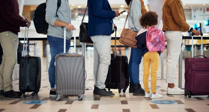 Planifica tus vacaciones familiares viajando barato y seguro