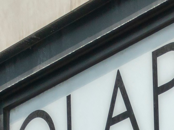 La revolución capilar llega con Olaplex Número 7 Bonding Oil. Descubre por qué es el favorito para proteger tu cabello del calor y darle un impulso de suavidad y brillo. Con su fórmula vegana y libre de sulfatos, este aceite es el toque final para un cabello sano y radiante. ¡Transforma tu rutina capilar ho