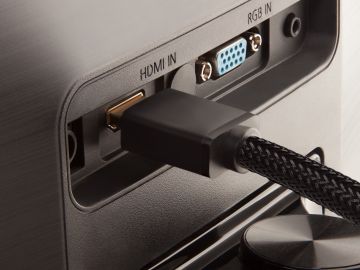 Sumérgete en el mundo del entretenimiento con el cable HDMI de la marca propia de Amazon, el favorito de más de medio millón de usuarios. Con contactos chapados en oro, variedad de tamaños y valoraciones estelares, este cable es la elección ideal para televisores, consolas y más.