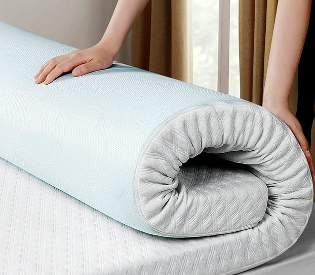 Dale a tu cama un toque de lujo con el cubrecolchón Balichun. Con una capa de espuma viscoelástica de gel, este producto certificado CertiPUR-US proporciona un soporte excepcional y un sueño refrescante. Aprovecha el descuento de $45.91 y experimenta la comodidad de dormir como nunca antes.