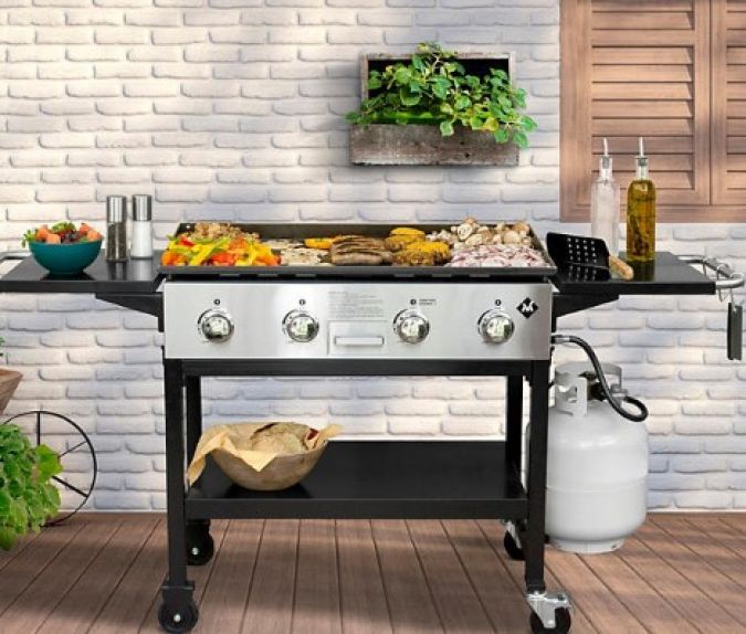Descubre el placer de cocinar al aire libre con el Member's Mark 4-Burner Outdoor Gas Griddle. Diseñada para la comodidad y durabilidad, esta parrilla es perfecta para tus reuniones familiares. Ahorra $50.00 y haz de cada comida una experiencia inolvidable.