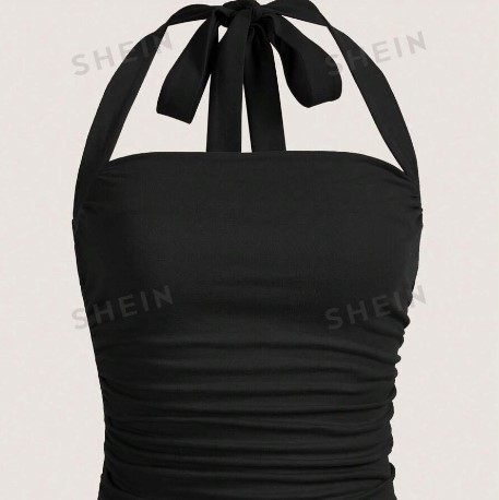 ¡Renueva tu estilo con el SHEIN EZwear Top De Cuello Halter Fruncido a un precio irresistible! Con más de 1000 comentarios respaldándolo, este básico esencial de armario te brinda el look perfecto para el verano. No te pierdas la oportunidad de estar a la moda con el efecto 2000 mientras ahorras: ¡adquiere el tuyo ahora por solo $4.99 en lugar de $5.49!