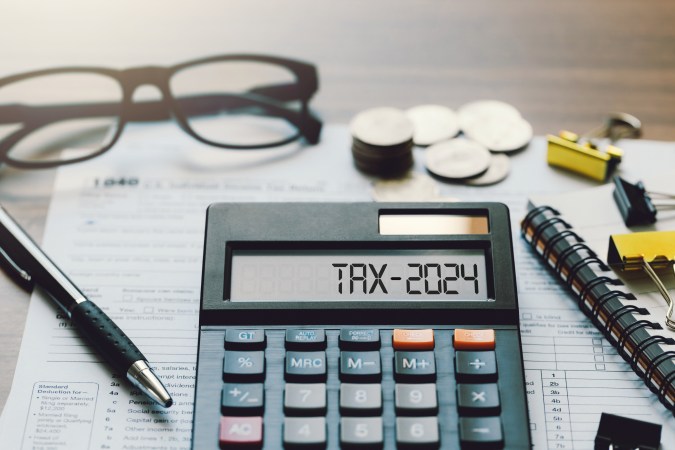 Aprende a maximizar tus ahorros en impuestos con nuestras recomendaciones detalladas sobre plataformas líderes que ofrecen presentación gratuita. Ideal para expertos declarantes y aquellos con bajos ingresos, te proporcionamos las claves para una presentación eficiente.