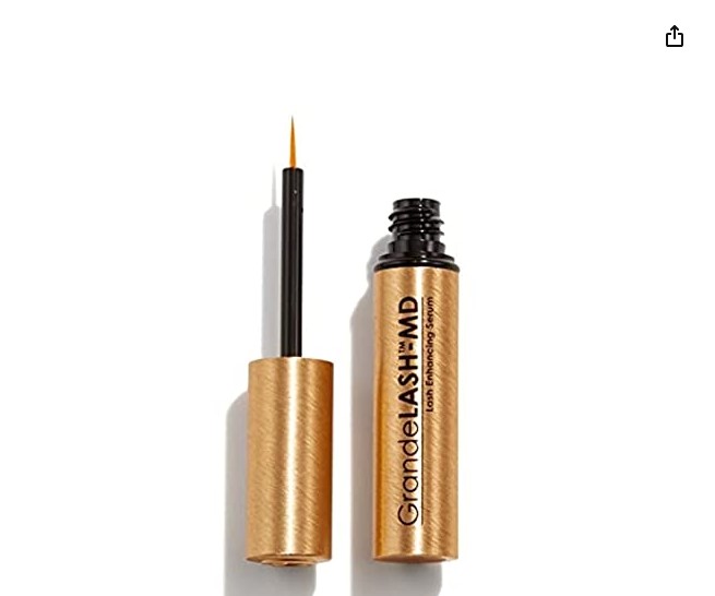 ¡Consigue unas pestañas más largas y gruesas con GrandeLASH-MD de Grande Cosmetics! Descubre cómo este suero potenciador puede transformar tus pestañas en solo unas pocas semanas.