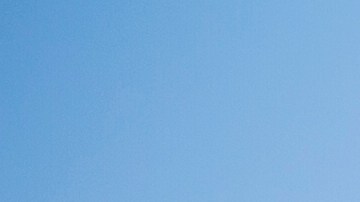 Sumérgete en la experiencia de usuario del Skullcandy Ounce mientras te adentras en su diseño ergonómico, controles intuitivos y conectividad Bluetooth estable, que lo convierten en un compañero ideal para todas tus aventuras al aire libre y en interiores.