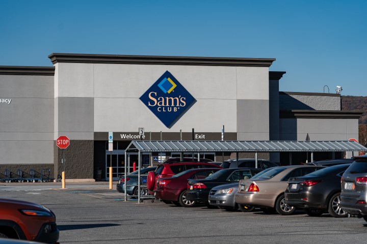 Explora las ofertas destacadas en Sam's Club para el día de hoy y aprovecha los descuentos en marcas líderes como VIZIO, HP, Shark, Samsung y Sealy. No te pierdas la oportunidad de ahorrar en tus compras mientras disfrutas de productos de alta calidad.