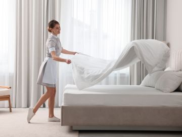 Desde los exclusivos colchones Four Seasons hasta las opciones asequibles como el Helix Midnight Luxe, explora cómo puedes disfrutar del confort de un hotel de primera clase en tu propio dormitorio.