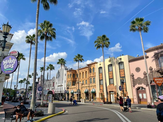 Disfruta de unas vacaciones inolvidables en Orlando, Florida, donde el Meliá Orlando Celebration ofrece instalaciones de primer nivel para toda la familia. Sumérgete en el emocionante mundo del arte, la música y el entretenimiento que la ciudad tiene para ofrecer.