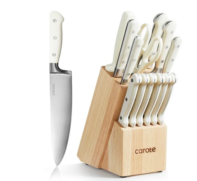 Desde cortar hasta picar, estos cuchillos están diseñados para ofrecer un rendimiento excepcional en diversas tareas culinarias. Además, son aptos para lavavajillas, lo que facilita su limpieza y mantenimiento, asegurando que estén listos para cada aventura culinaria.