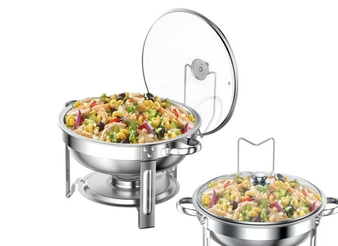 Con una capacidad de 5QT, estos chafing dishes ofrecen espacio suficiente para una variedad de platos. Su diseño versátil los hace ideales para cualquier ocasión, mientras que su construcción duradera garantiza un rendimiento confiable una y otra vez.