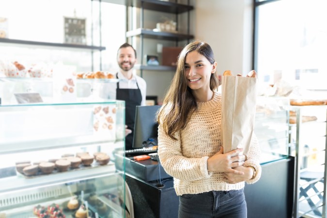 Las panaderías latinas no solo son lugares para comprar pan y pasteles, sino también espacios donde se puede disfrutar de la cultura y las tradiciones de Latinoamérica.