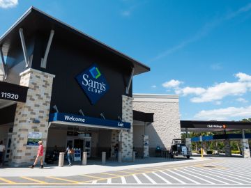 Descubre las promociones más destacadas en Sam's Club en esta fecha especial. Con precios reducidos en productos populares como altavoces inalámbricos, refrigeradores inteligentes y auriculares Apple AirPods, estas ofertas están diseñadas para brindarte el máximo valor por tu dinero. Aprovecha estos descuentos exclusivos antes de que se agoten.