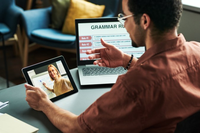 No te quedes atrás: Invierte en tu futuro con cursos online gratuitos y prepárate para los desafíos del 2024. Aprende de los mejores expertos y alcanza tus metas profesionales.