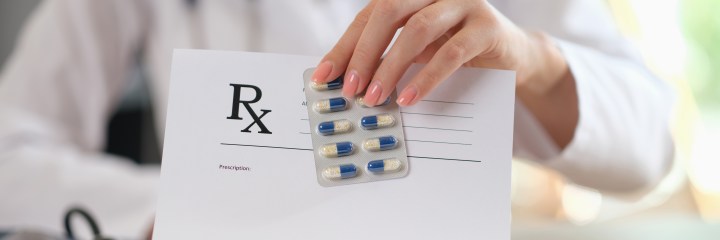 ¡Cuida tu salud sin que te cueste un ojo de la cara! Implementa estas 10 estrategias para ahorrar en gastos médicos en Estados Unidos y conoce programas gratuitos de asistencia médica disponibles en 2024.