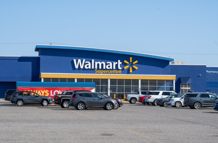 Explora una variedad de productos de primera calidad con descuentos significativos en Walmart. Con nuestra guía de las mejores ofertas para hoy, descubre artículos que van desde chafing dishes elegantes hasta aspiradoras robotizadas de última generación, todo a precios que no puedes dejar pasar.