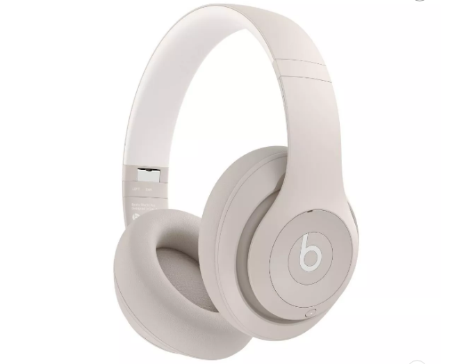 Disfruta de un audio superior con los auriculares Beats Studio Pro, ahora $170.00 menos en Target. Precio regular $349.99, hoy solo $179.99.