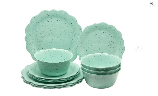 Compra la vajilla de melamina The Pioneer Woman, 12 piezas. Ahorra $2.80, ahora solo $23.98. ¡Elegancia y estilo!