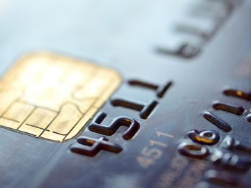 Encuentra la tarjeta de crédito perfecta que te permita ganar recompensas en tus compras diarias y disfrutar de descuentos exclusivos en viajes y más.