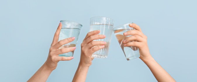 Guía completa para ahorrar agua y dinero en tu hogar estadounidense: consejos y programas.