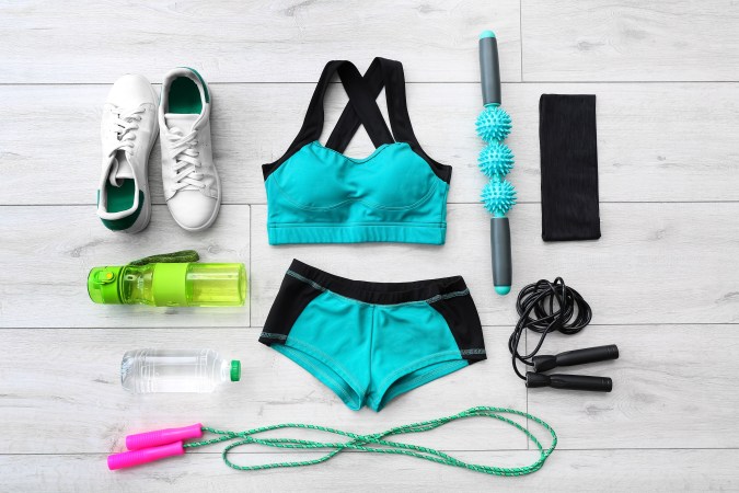 Elige ropa deportiva inteligentemente y ahorra dinero en USA: consejos y recursos para deportistas.