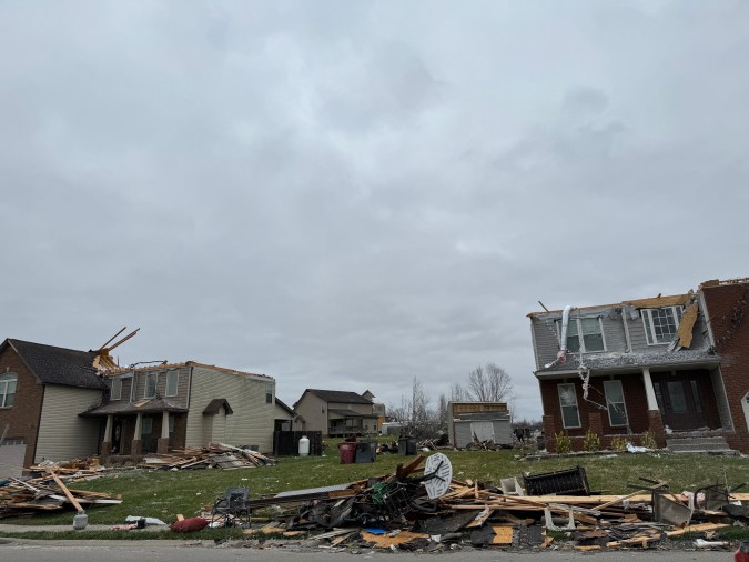 Desde el proceso de solicitud hasta los recursos adicionales disponibles, esta guía cubre todo lo que necesitas saber sobre la asistencia por desastre de FEMA en Texas.