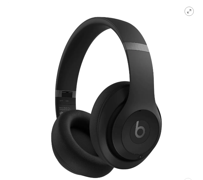 Sumérgete en tu música favorita con los auriculares Bluetooth Beats Studio Pro, que ofrecen un sonido excepcional y una experiencia auditiva envolvente. Con 978 reseñas, su calidad está respaldada por los usuarios.