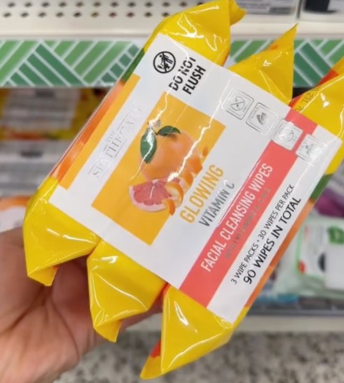 Limpia y nutre tu piel con toallitas faciales de vitamina C por $1.25 en Dollar Tree. Un hallazgo que no querrás perderte.