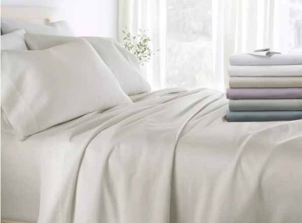 Aprovecha el descuento en el juego de sábanas Becky Cameron hoy. Con un 36% de descuento sobre su precio regular, este juego es una excelente opción para quienes valoran la calidad y el estilo en sus elementos de ropa de cama.