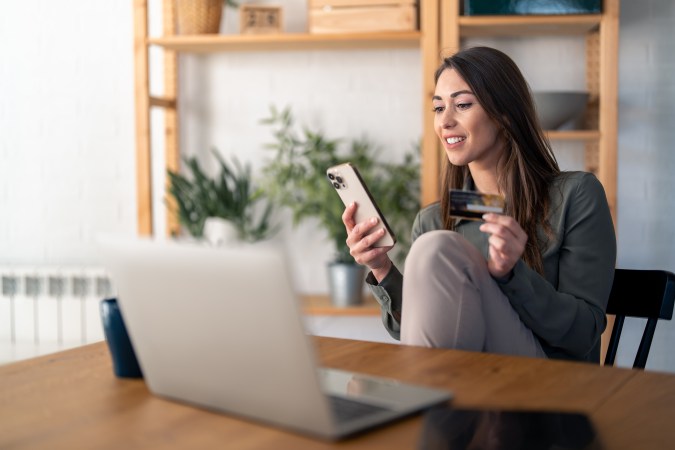 Aprovecha al máximo las compras online: descubre cómo ahorrar dinero sin sacrificar la comodidad.