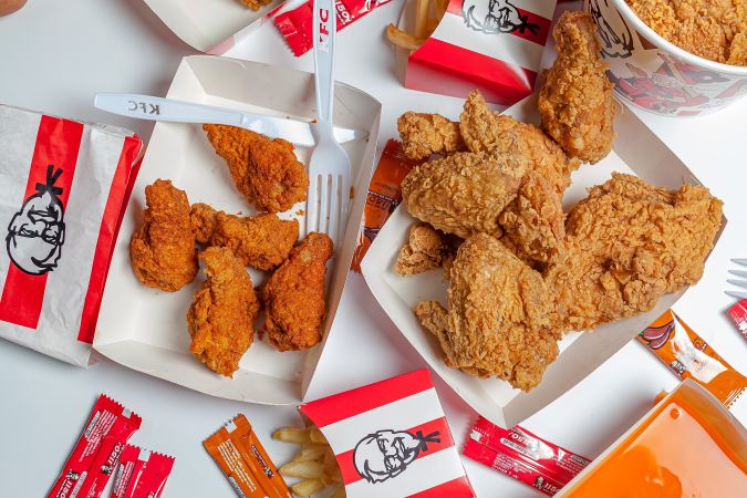 El sabor inconfundible de KFC ahora a un precio que puedes pagar. ¡No te pierdas las nuevas "Ofertas Sabor de KFC"!
