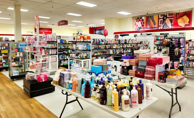 Tarjeta TJ Maxx: 5 cosas que debes saber antes de solicitarla. Gana 5 puntos por cada $1 en compras, recibe un 10% de descuento en tu primera compra y más.