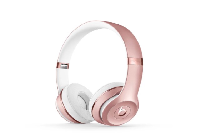 ¡Eleva tu experiencia auditiva con los auriculares Beats Solo3 Wireless en oro rosa! Aprovecha esta oferta increíble y ahorra un 30%.