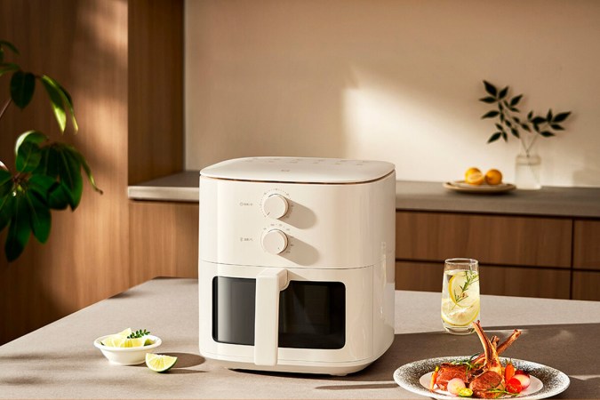 Freidora de aire Xiaomi: cocina crujiente y sabroso sin culpa. La MIJIA N1 5L te permite disfrutar de tus comidas fritas favoritas sin la grasa y las calorías adicionales.