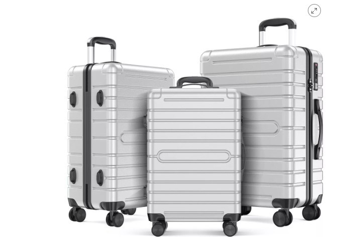 Ahorra $320 en el juego de maletas SKONYON de PC+ABS, con cerradura TSA y ruedas giratorias dobles. Disponible por $159,99 en Target.